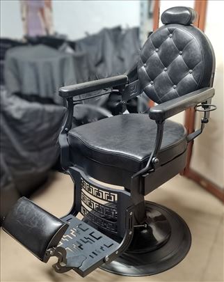 Retro Berberska stolica "Barberpub Black" 