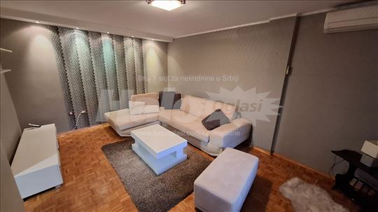 Stan 56m2 u Pančevu (Kotež 2) za izdavanje