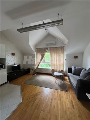 Stan u Zemunu 75m²