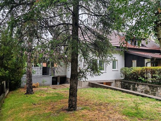 Dedinje kuća za kancelarije 400 m2 garaža parking