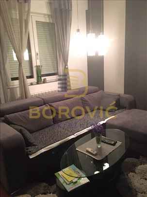 Đeram pijaca-Preševska, 38m2, polunamešten
