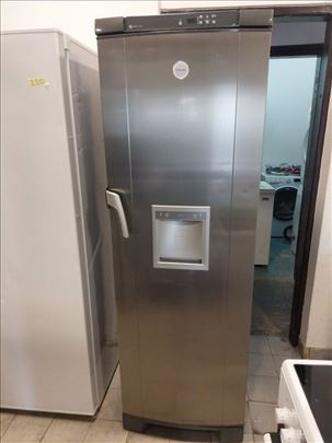 Frizider Electrolux 320 lit garancija 12 meseci