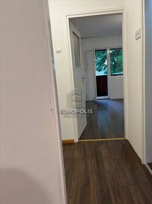 Galenika – funkcionalan stan na odličnoj lokaciji!