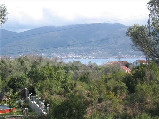 Plac u Krašićima, Tivat, Crna gora