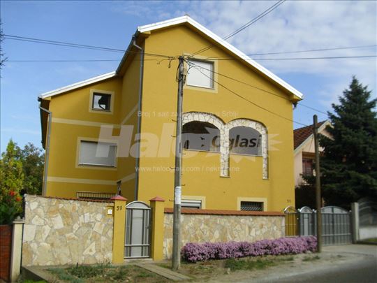 Prodaje se kuća u Novim Banovcima