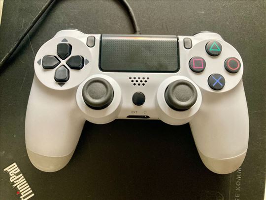 Sony PS4 dzojstik