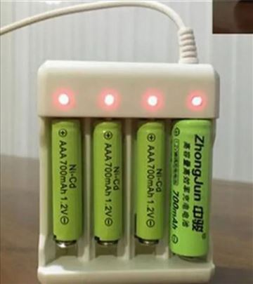 Punjač USB za baterije AA i AAA - 4 mesta