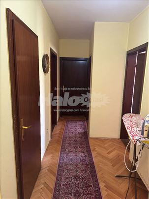 Izdajem sobe Zemun