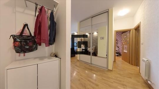Prelep LUX 2.5 stan u Đevđelijskoj kod Đeram pijac