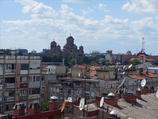 Vladetina, pogled na Crkvu Sv.Marka, odmah useljiv