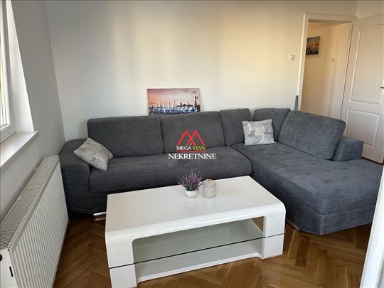 Centar grada - trosoban - 78m2