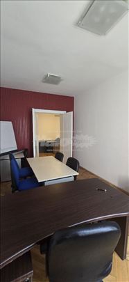 Izdajem kancelariju – centar, 100 m², opremljena