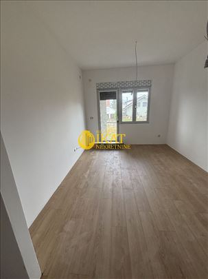 Nova Pazova 41,79m2 + pdv