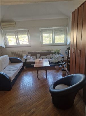 Stan Kraljevačka Voždovac 64m2