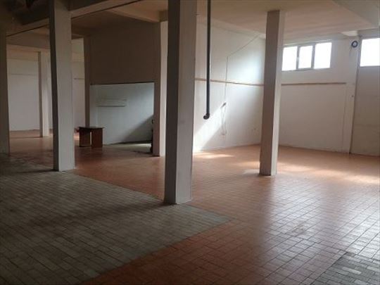 Altina magacin 500m2 