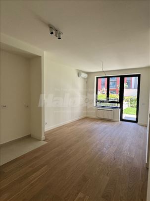 BW Eterna, LUX , 3.0 Stan sa dvoristem 80m2 