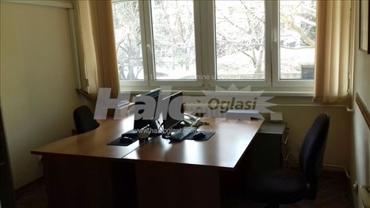 kancelarija od 27m2 dve prostorije