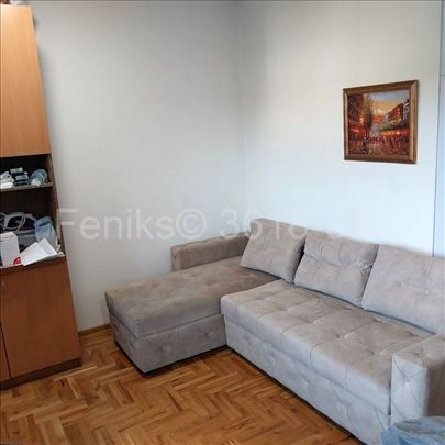 Prodaja garsonjere kod Šoping centra