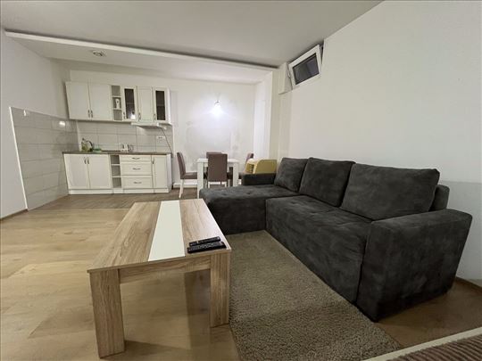 Prodaja,stan U Centru,makedonska Ulica
