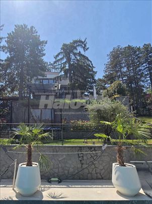 Superluksuzna kuća na Popovici