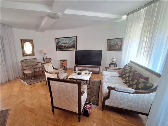  Vila G. Vučica odlicna 355m2, 3a, gar.36m2, 2p.m.