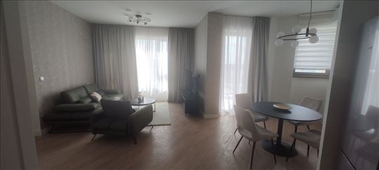 BW Aqua, 82m2, 2.5, Lux, namešten, sa garažom