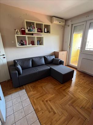 Nameštena garsonjera na Grbavici