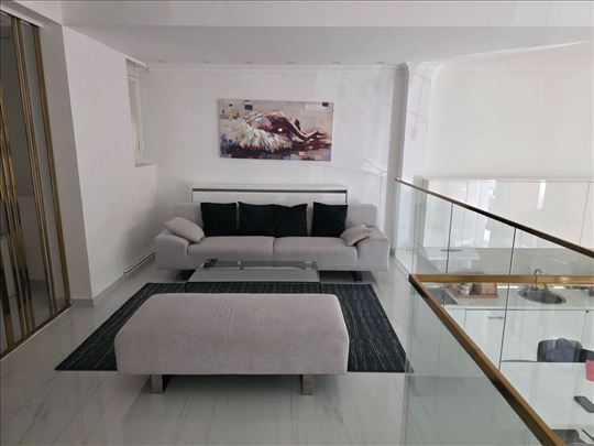 Apartman za stan na dan kod Hrama Lux opremljen