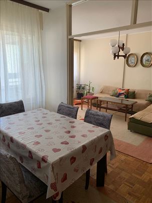 Banjica, Crnotravska, trosoban 80m2