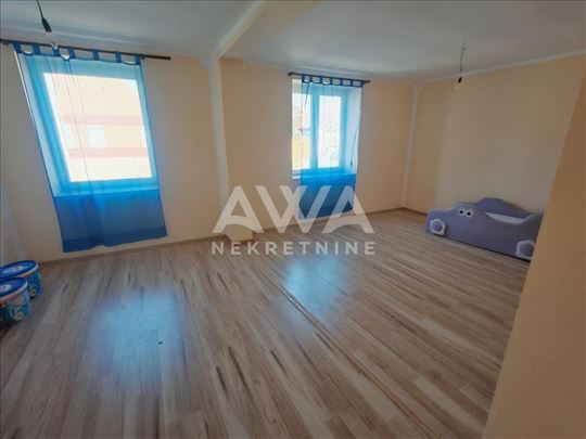 Bogojevo. Kompletno renovirana kuća 103m2