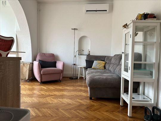 Dvosoban stan na Dorćolu, ulica Jevrejska 