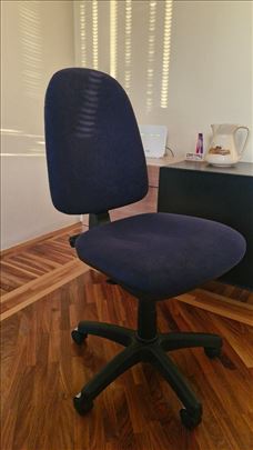 Kancelarijska daktilo stolica