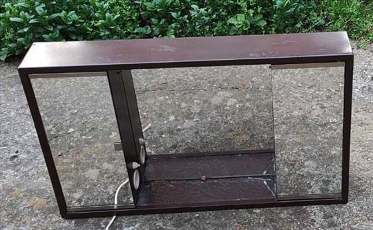 Retro ormarić sa ogledalom za kupatilo