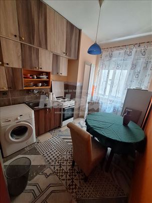 Terazije ekstra zona vlasnik izdaje 2soban stan