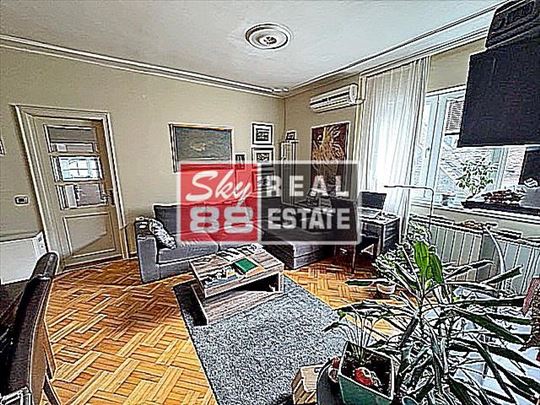 4,0 Kralja Petra , blizina TC Rajiceva , odlican ,