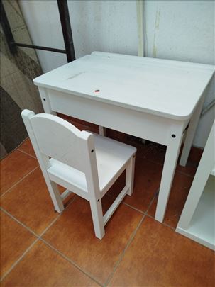 Dečiji sto i stolica