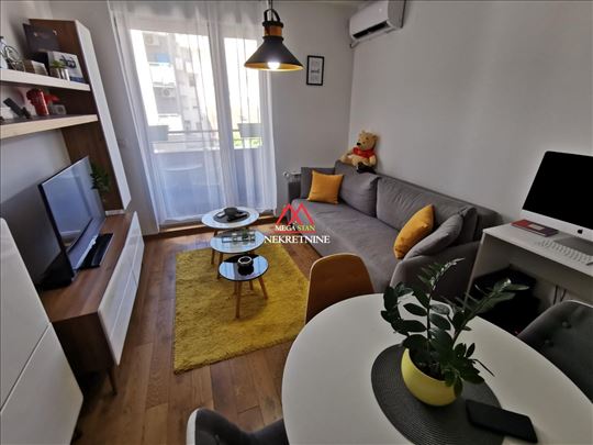 Garsonjera - 28m2 - Nova Detelinara