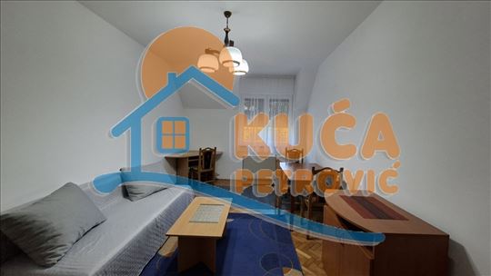 Izdaje se 1.5 stan 38m2 kod Vojne Bolnice