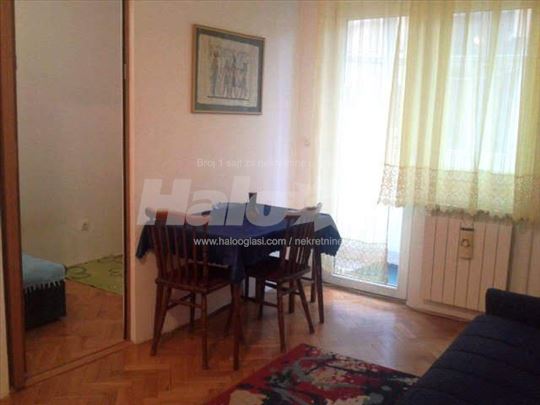 Odličan manji stan sa malim troškovima 