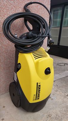 Perac pod pritiskom karcher 