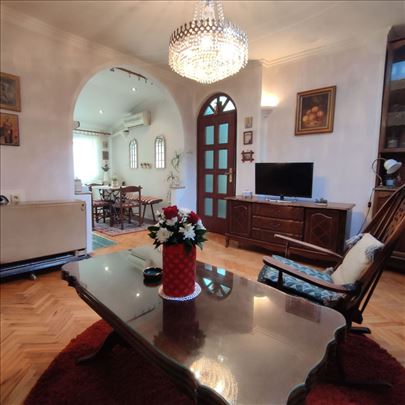 Retko na trzistu,u mirnoj ulici na Dorcolu