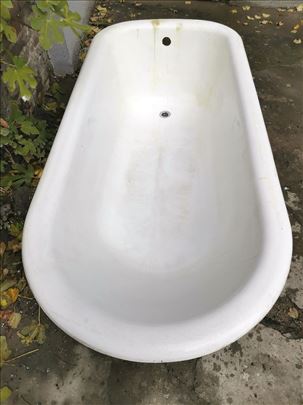 Tučana stara samostojeća kada