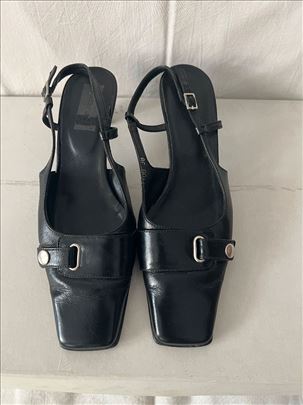 Crne kožne polusandale