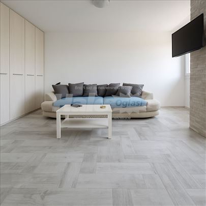 Opština NBGD 42m2, na duže, + troškovi