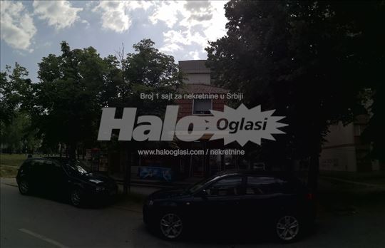 Razrađen lokal + renoviran stan, 136m² ukupno