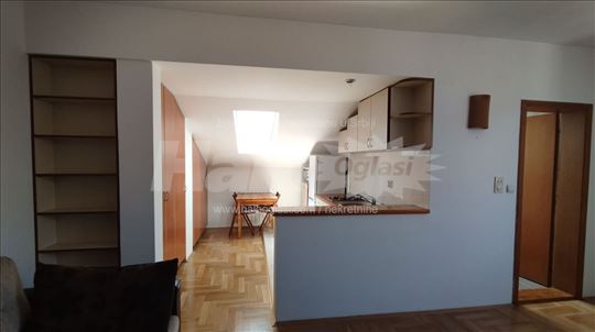 Garsonjera, 33m2, Žarkovo