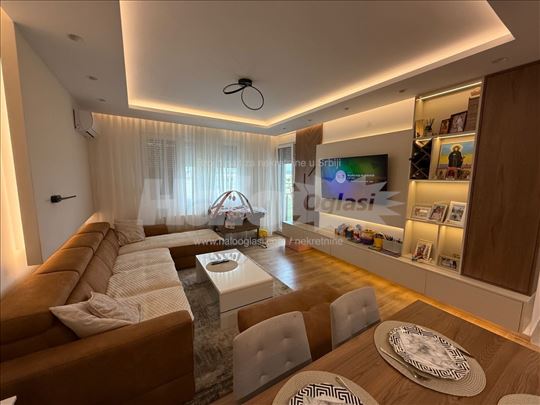 Heroja sa Kosara 7, Kruševac, Aerodrom, 68m2