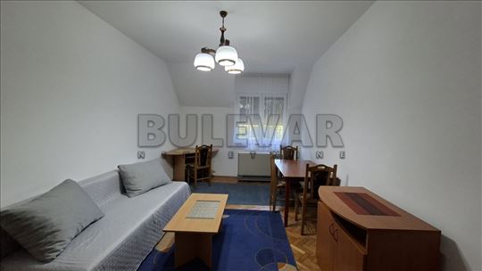 Izdaje se 1.5 stan 38m2 kod Vojne Bolnice