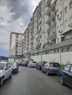 Karaburma, namesten stan u novogradnji