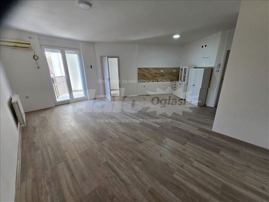 Kisačka 1.5 uknjižen 45m2